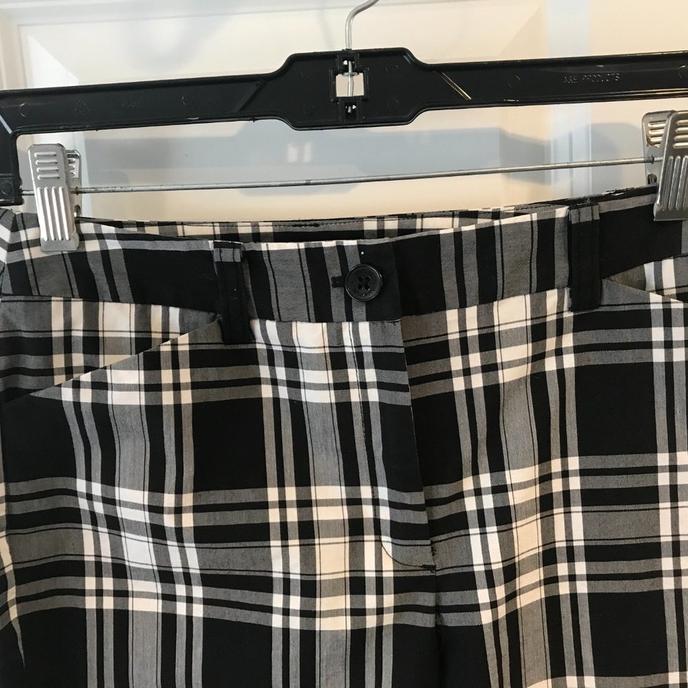 Jones New York Stretch Capris - Picture 2 of 8